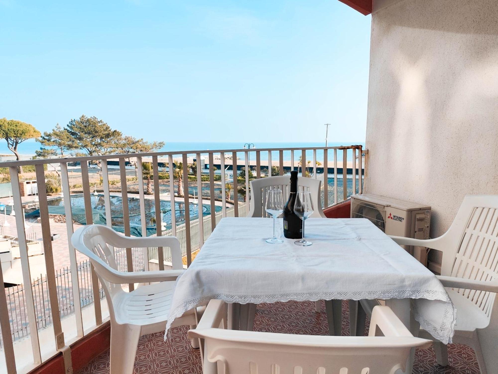 Apollo Fronte Mare Apartment Lido di Jesolo Exterior photo